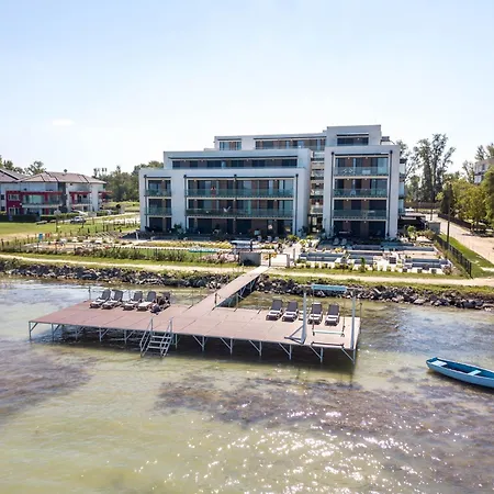 Sunset Resort 209 *
